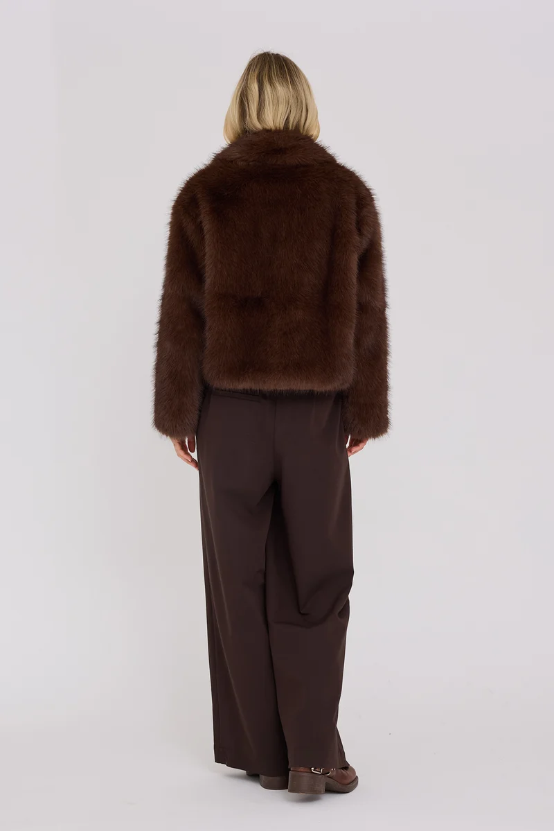 https://images.femalesconceptstore.becosoft.net/articles/A-View_jacket_AV8213-Jacket-AV8213-194_Dark_Brown-1_800x.webp?height=150&width=150&scale=canvas&qs=6025