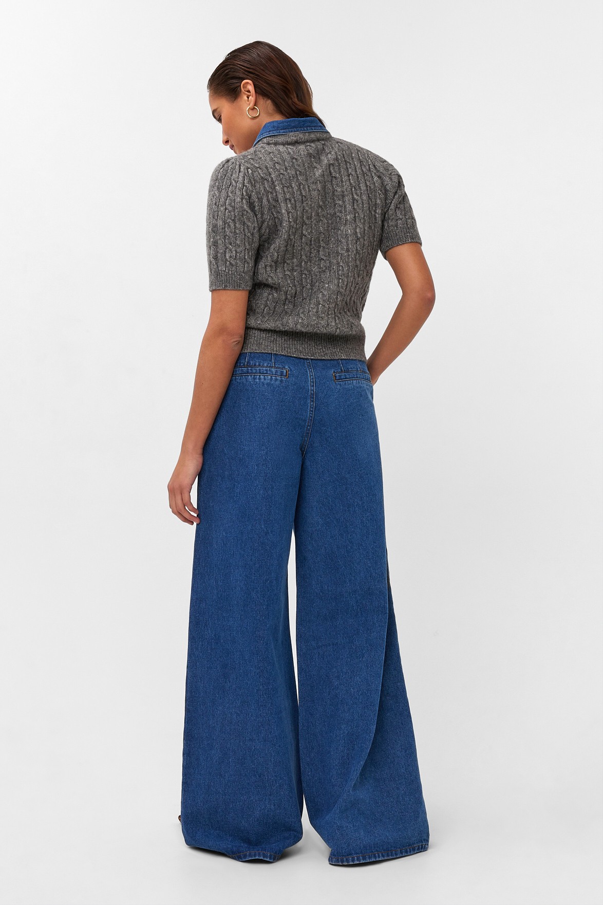 https://images.femalesconceptstore.becosoft.net/articles/Alougrey263-5-11-28-5.jpg?qs=6275