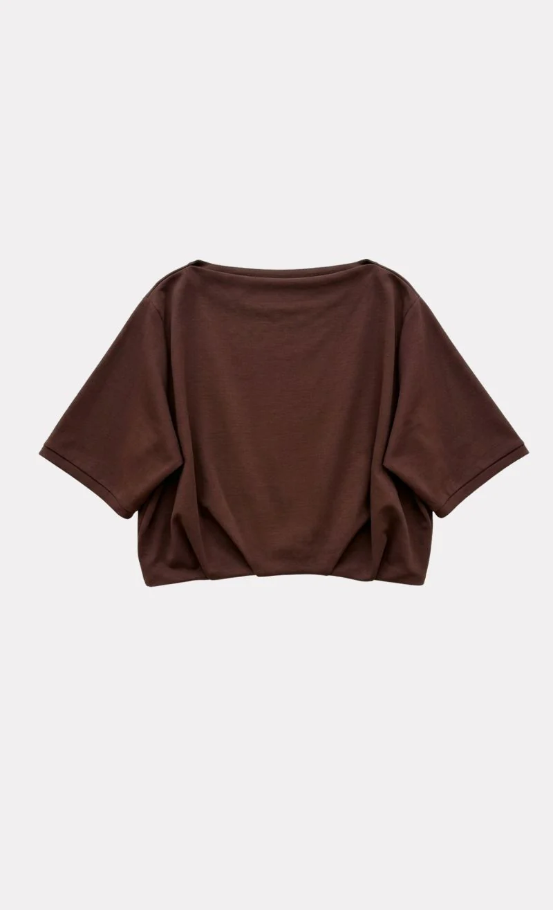 https://images.femalesconceptstore.becosoft.net/articles/BLACK_ROSE_AW26_loffwine1.webp?qs=6066