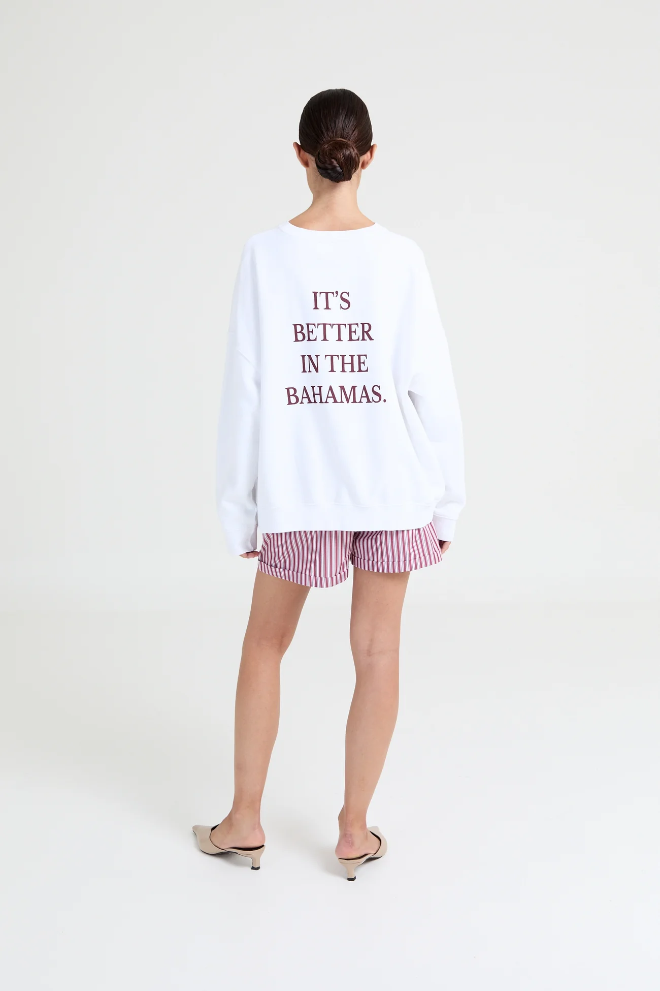 https://images.femalesconceptstore.becosoft.net/articles/CooperSweaterBetterinthebahamas_11.webp?qs=5249