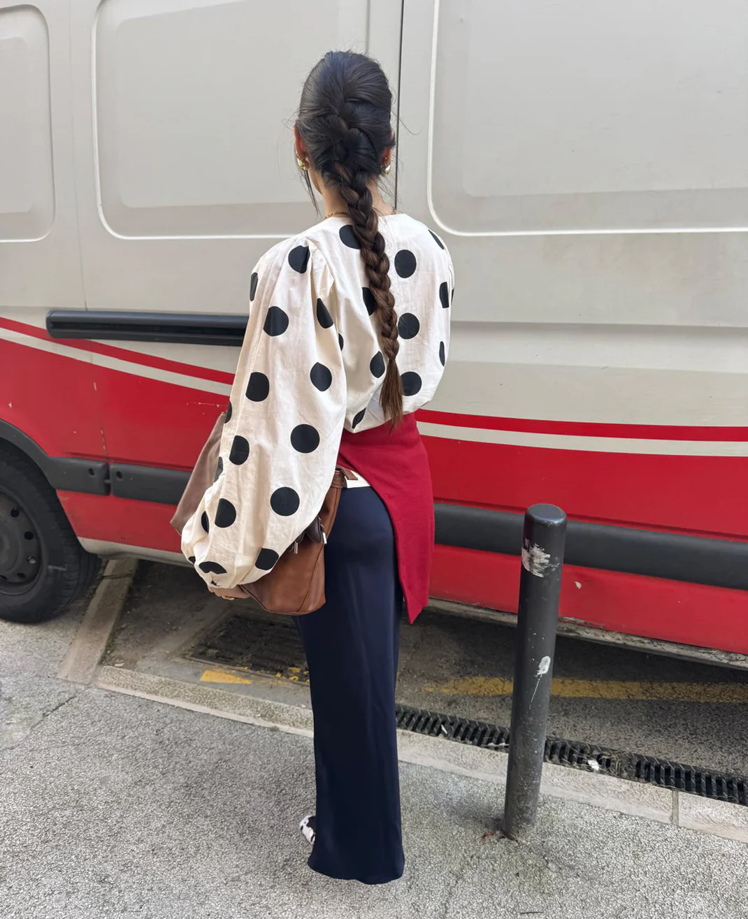 https://images.femalesconceptstore.becosoft.net/articles/Ea_shirt_sissel3.webp?height=150&width=150&scale=canvas&qs=5575