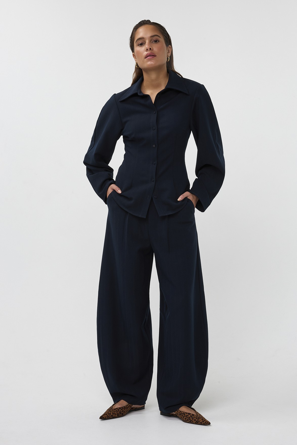 https://images.femalesconceptstore.becosoft.net/articles/Evi263-13-400-7-50.jpg?qs=6253