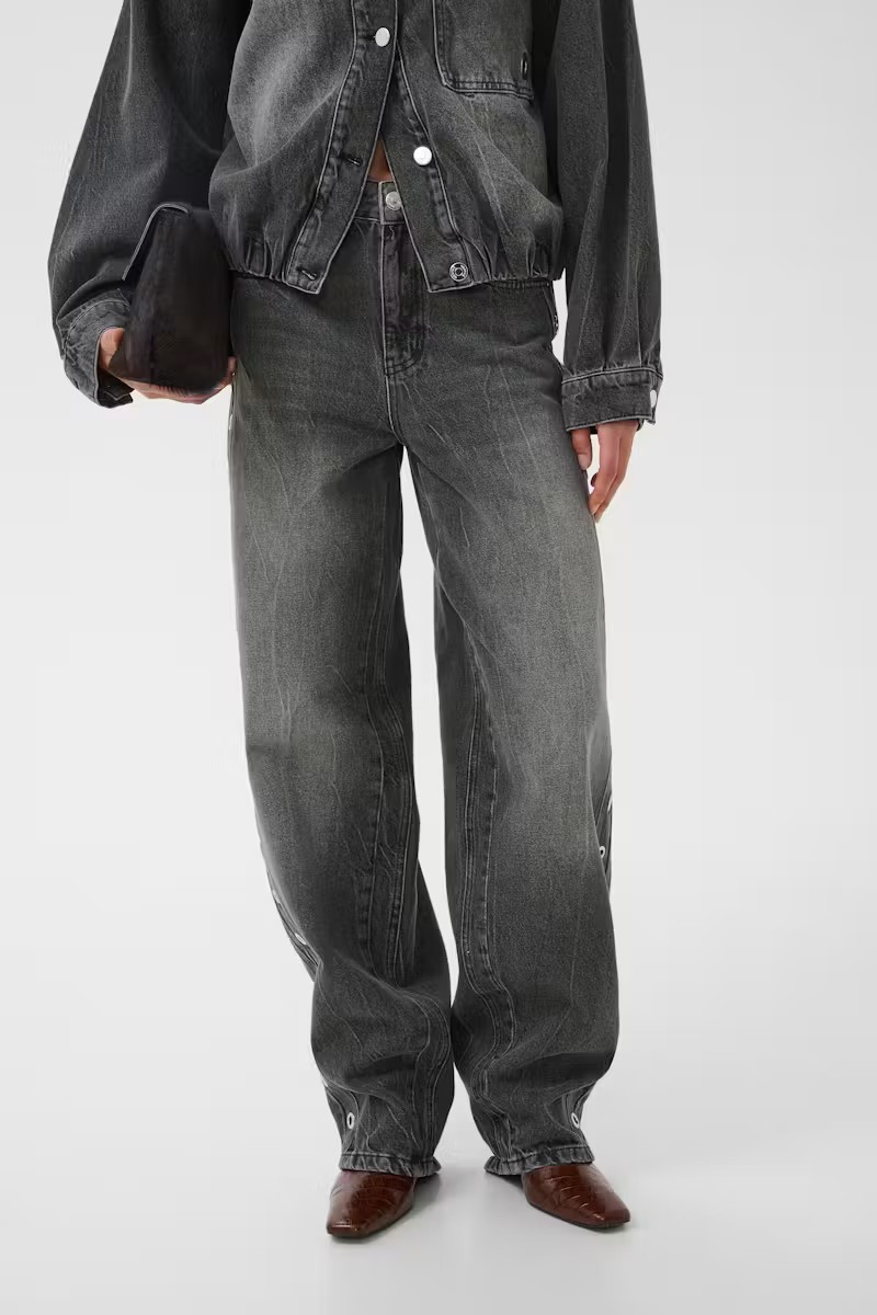 https://images.femalesconceptstore.becosoft.net/articles/GZlaida1.jpg?qs=6607