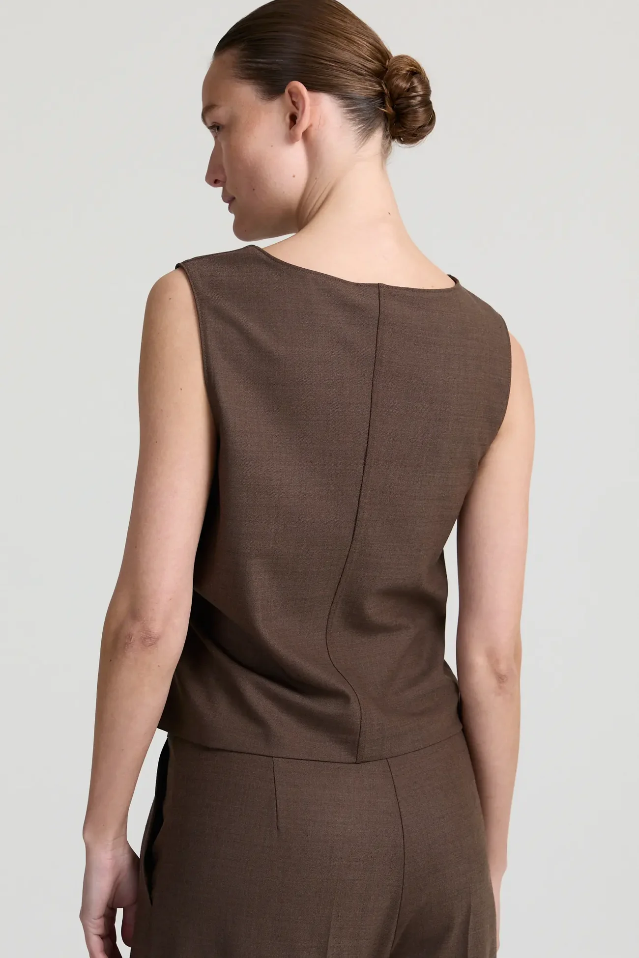 https://images.femalesconceptstore.becosoft.net/articles/JerryBrowntop7.webp?height=150&width=150&scale=canvas&qs=6317