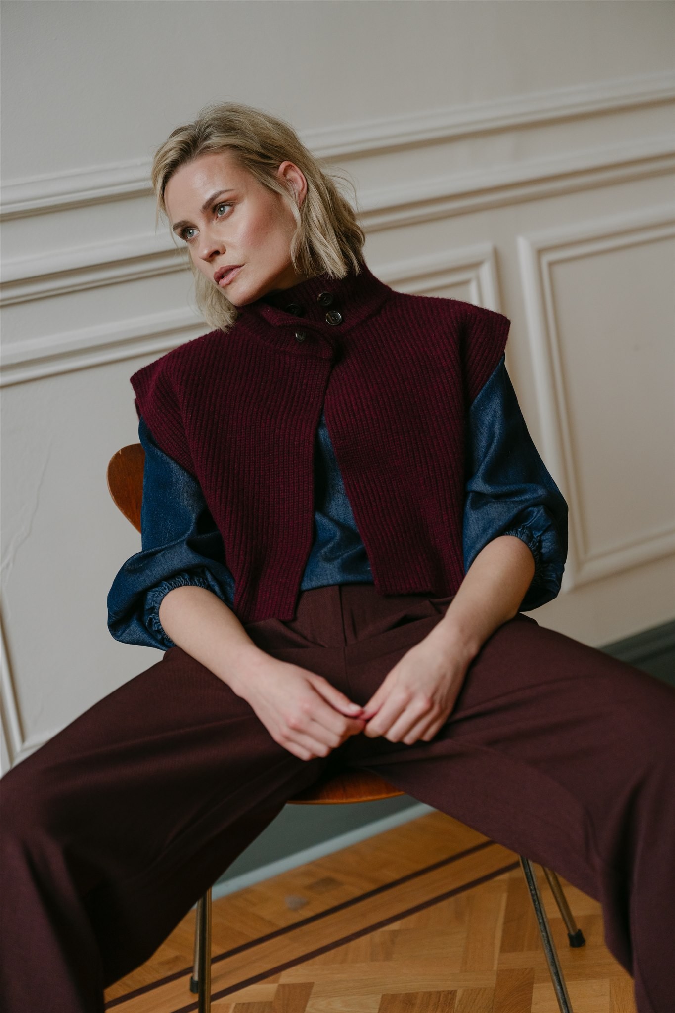 https://images.femalesconceptstore.becosoft.net/articles/JesperW6Blouse-Bluejeans-144-3.jpg?qs=6013