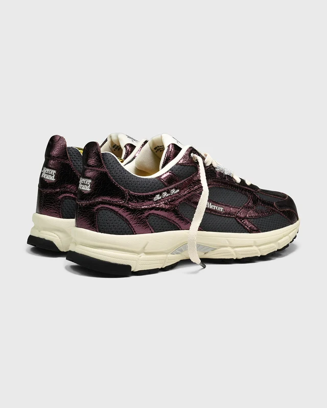 https://images.femalesconceptstore.becosoft.net/articles/ME263006_302_3_Cracked_Dark_Red.webp?qs=5982