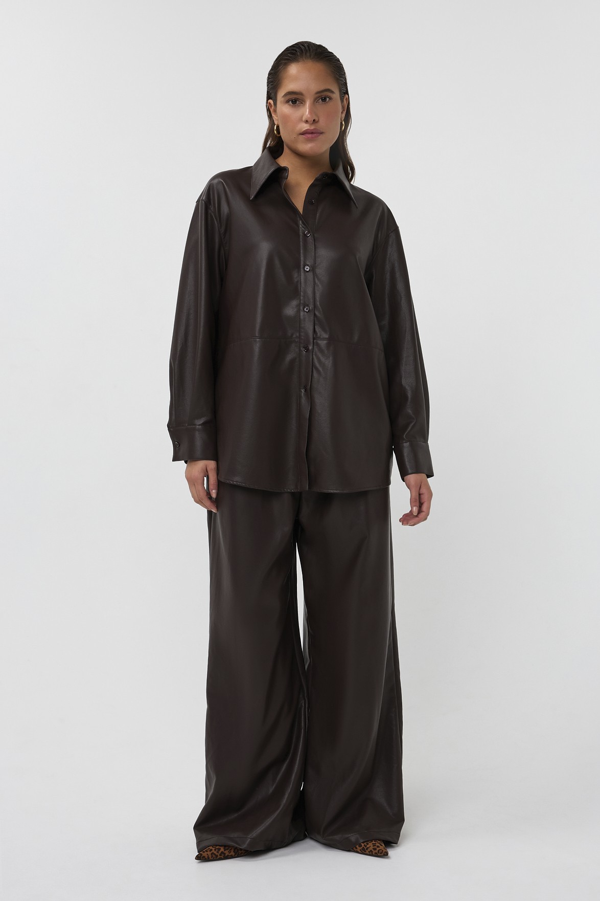 https://images.femalesconceptstore.becosoft.net/articles/Poise263-21-200-12-22.jpg?qs=6256