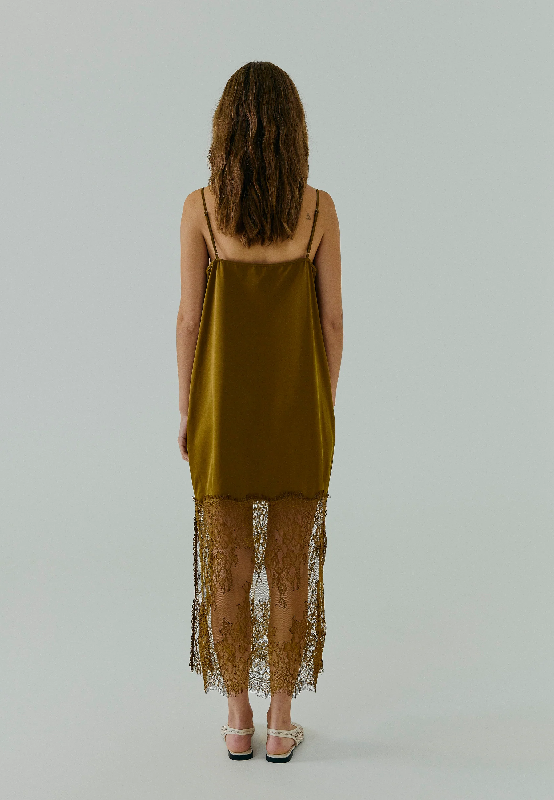 https://images.femalesconceptstore.becosoft.net/articles/Talua_slip_dress-Dresses-11863315-Caramel_brown-1.webp?qs=5557