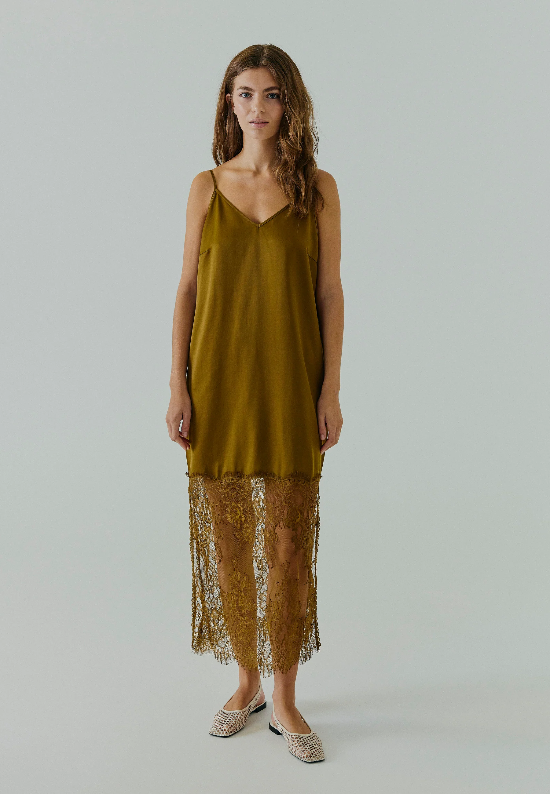 https://images.femalesconceptstore.becosoft.net/articles/Talua_slip_dress-Dresses-11863315-Caramel_brown.webp?qs=5556
