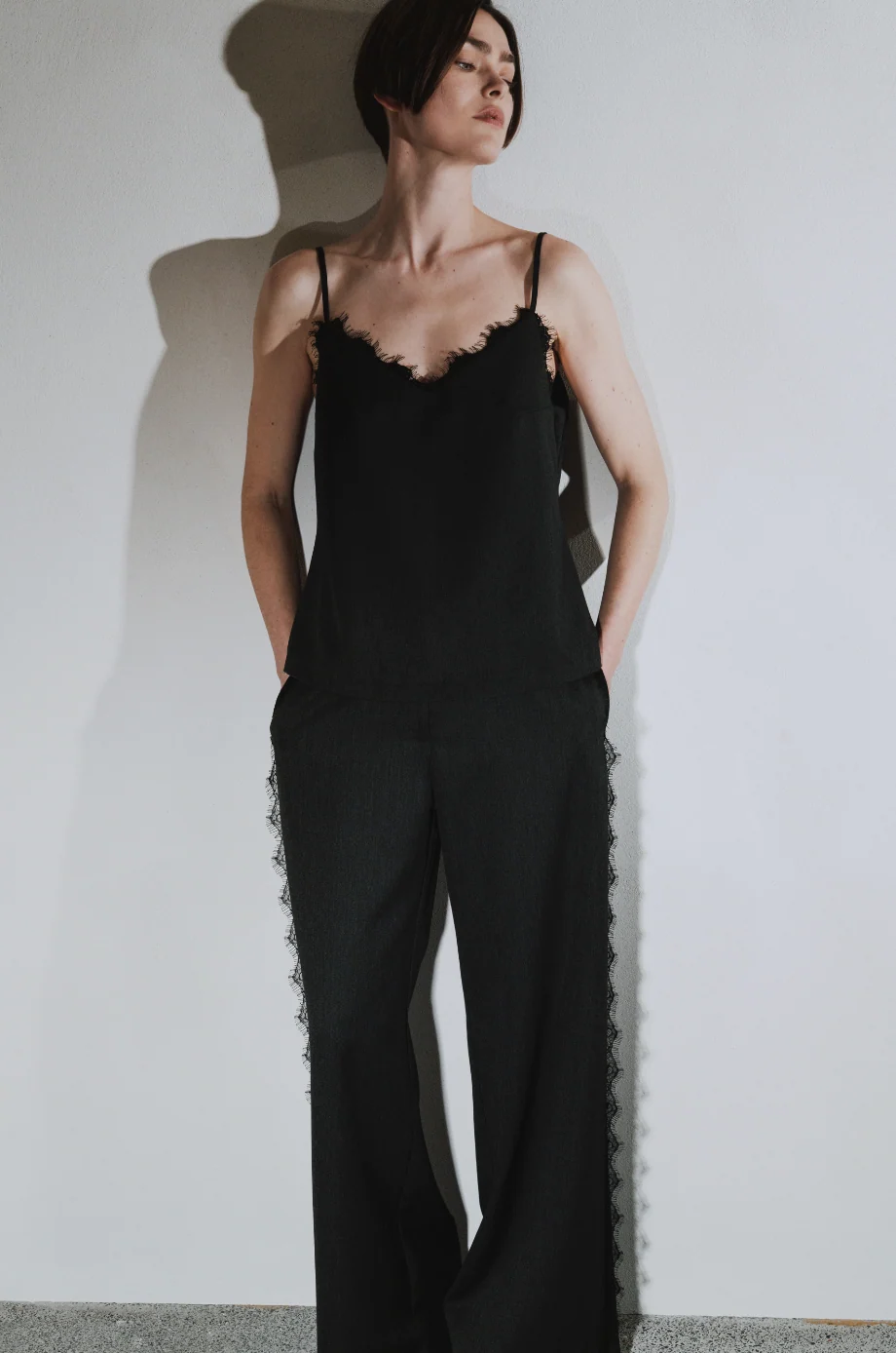 https://images.femalesconceptstore.becosoft.net/articles/TuxLace2.webp?qs=5901