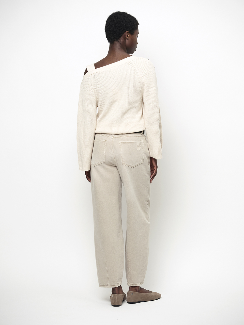 https://images.femalesconceptstore.becosoft.net/articles/Tysio-263225-1067-366-3.jpg?qs=5819