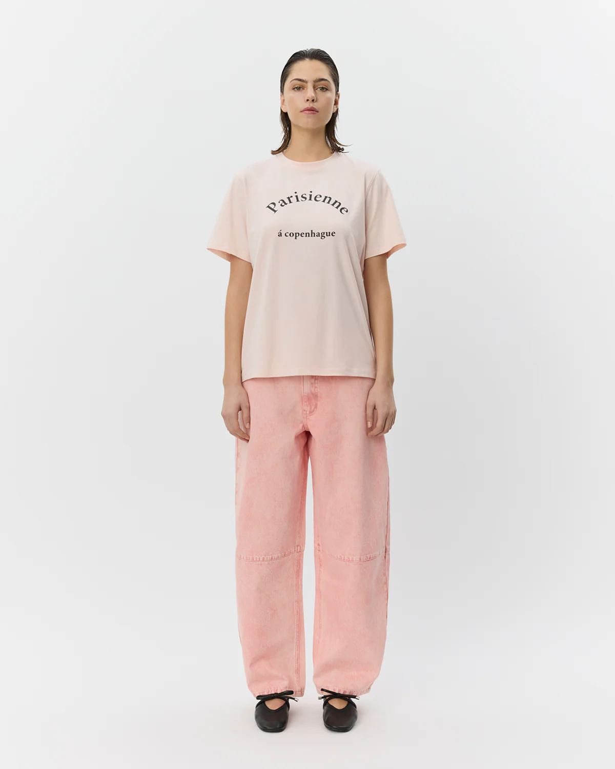 https://images.femalesconceptstore.becosoft.net/articles/ZENASW_PRINTET_T-SHIRT-T-shirt-S261450-4260_Douce_Pink.webp?qs=5331