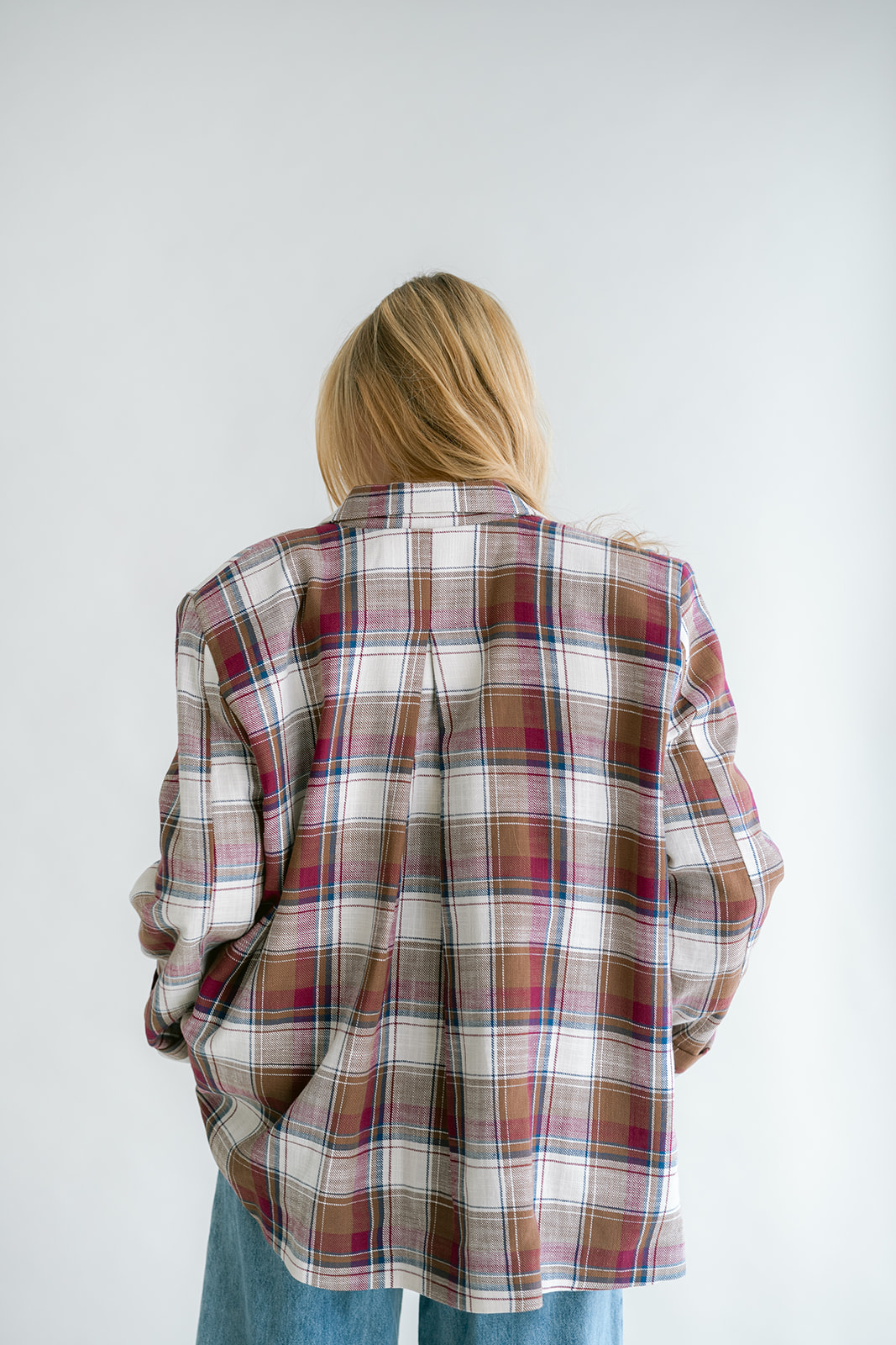 https://images.femalesconceptstore.becosoft.net/articles/arthur2.jpg?qs=5872