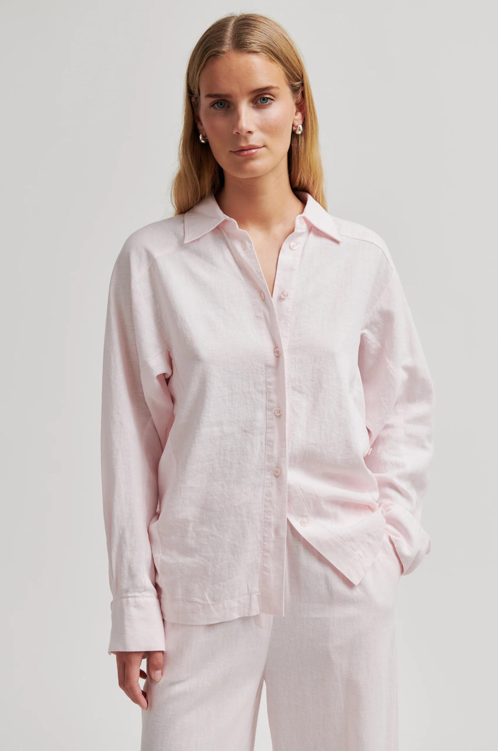 https://images.femalesconceptstore.becosoft.net/articles/avignon3.webp?qs=5638