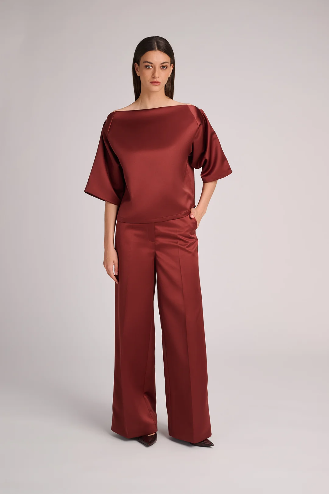 https://images.femalesconceptstore.becosoft.net/articles/blouse_adelaide_rust_trousers_brisbane_rust.webp?qs=6103