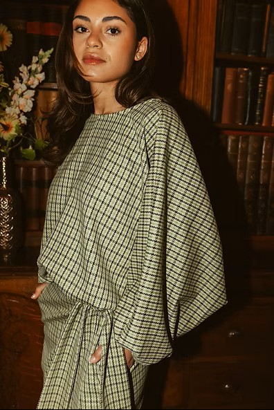 https://images.femalesconceptstore.becosoft.net/articles/blousezoegroeneruit1.jpg?qs=5674