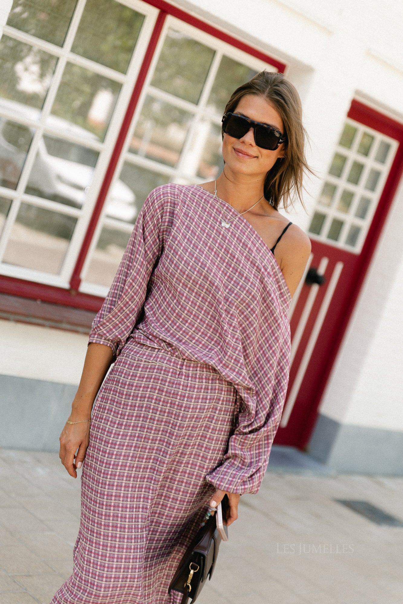 https://images.femalesconceptstore.becosoft.net/articles/cosettesigncheckblouse1.jpg?qs=5768
