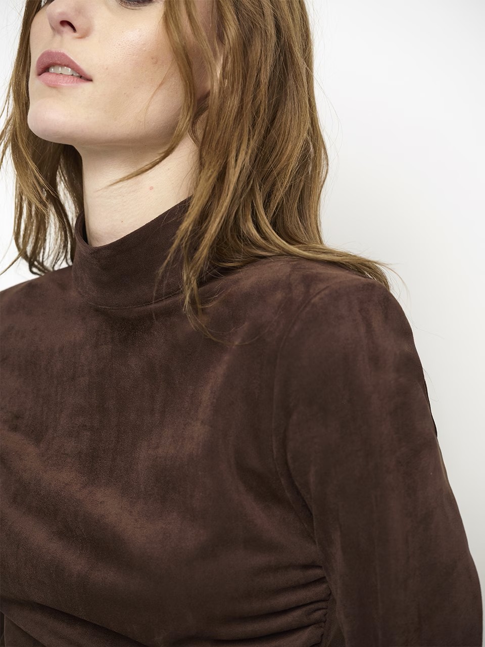 https://images.femalesconceptstore.becosoft.net/articles/dante6ease263136_8880_D5_331.jpg?qs=6165