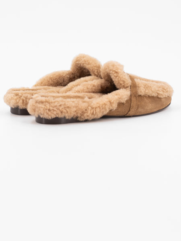 https://images.femalesconceptstore.becosoft.net/articles/daphne-beige2.jpg.png?qs=6951
