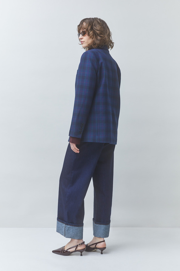 https://images.femalesconceptstore.becosoft.net/articles/dorian2.jpg?qs=6695