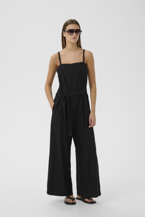 https://images.femalesconceptstore.becosoft.net/articles/edithiw-jumpsuit30112546_194008_410.jpeg?qs=5379