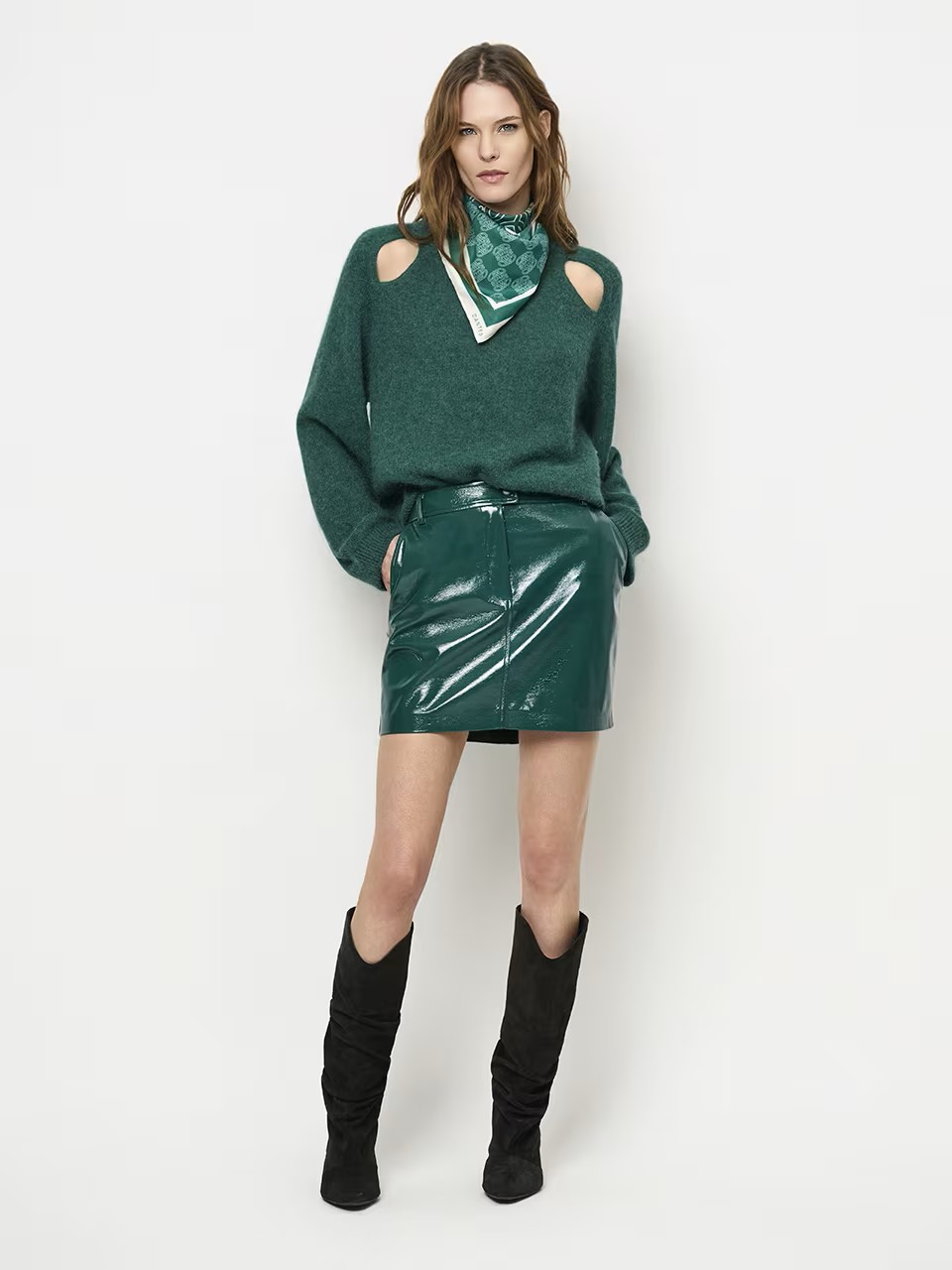 https://images.femalesconceptstore.becosoft.net/articles/evon2.jpg?qs=6553