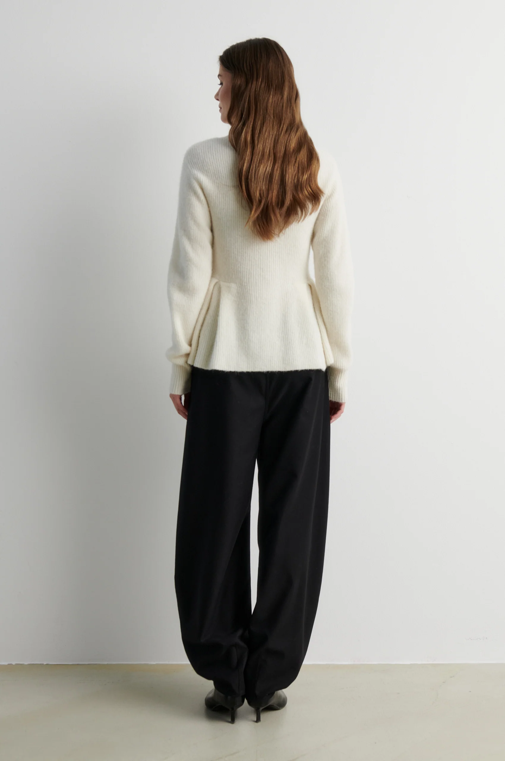 https://images.femalesconceptstore.becosoft.net/articles/faira3.webp?qs=6667