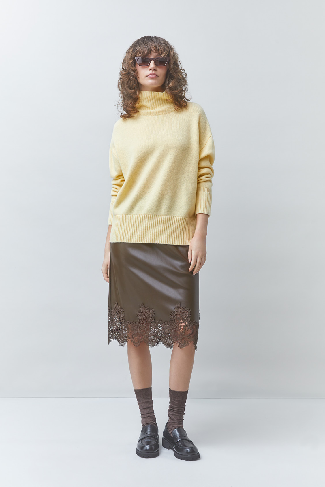 https://images.femalesconceptstore.becosoft.net/articles/flow2.jpg?qs=6708
