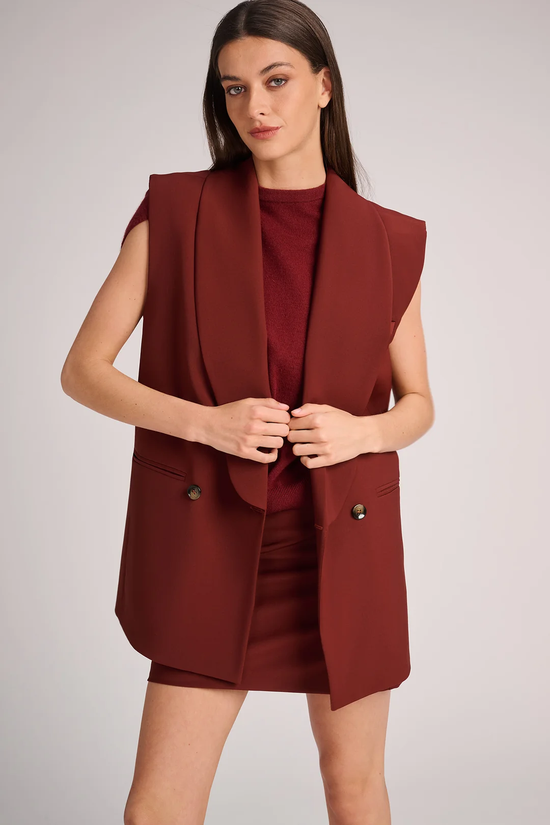 https://images.femalesconceptstore.becosoft.net/articles/geneva.webp?qs=5857