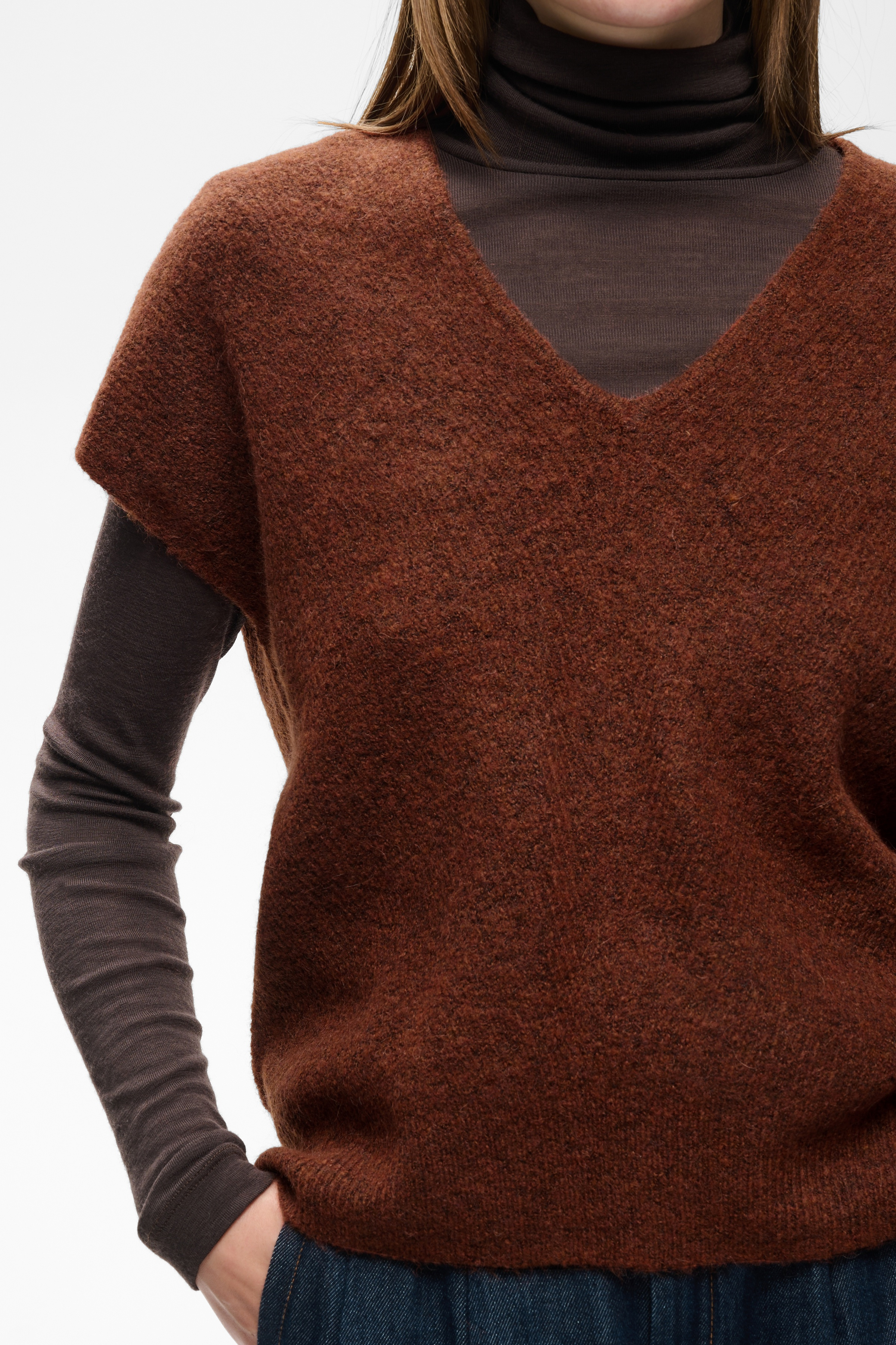 https://images.femalesconceptstore.becosoft.net/articles/gunaiw30112931_1815411_360.jpeg?qs=6215