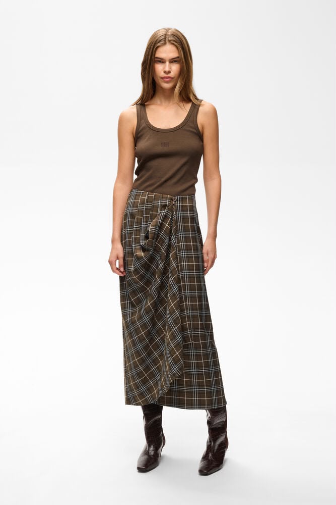 https://images.femalesconceptstore.becosoft.net/articles/gzaleya.jpg?qs=6900