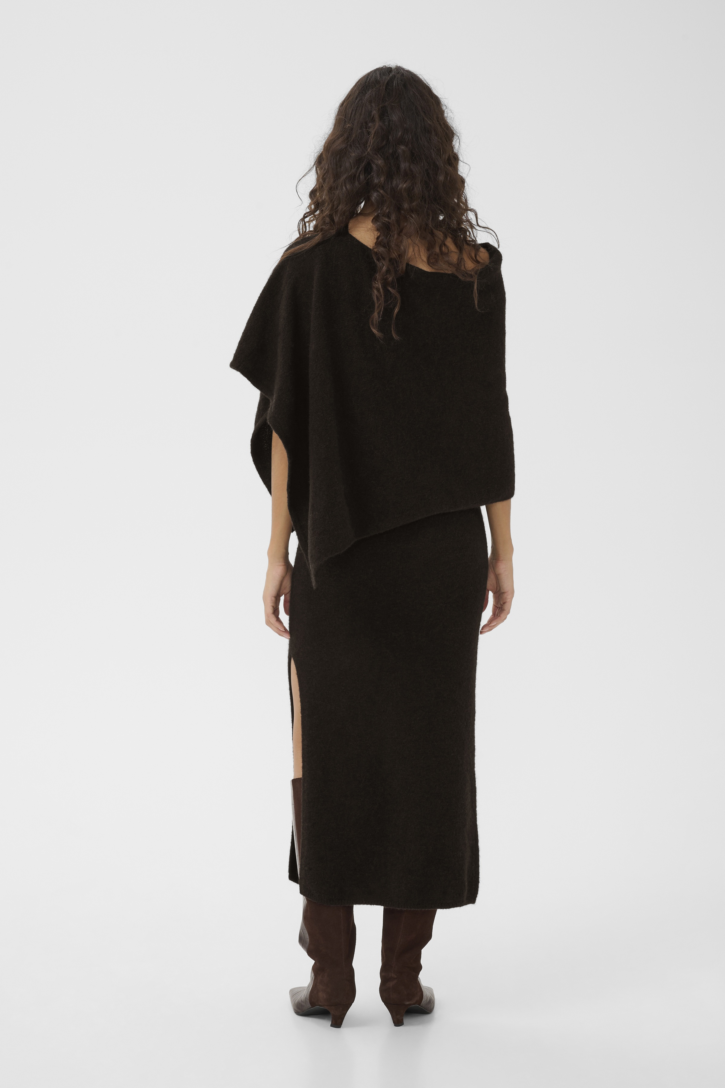 https://images.femalesconceptstore.becosoft.net/articles/gzalpha10911551_191018_450.jpeg?qs=6242