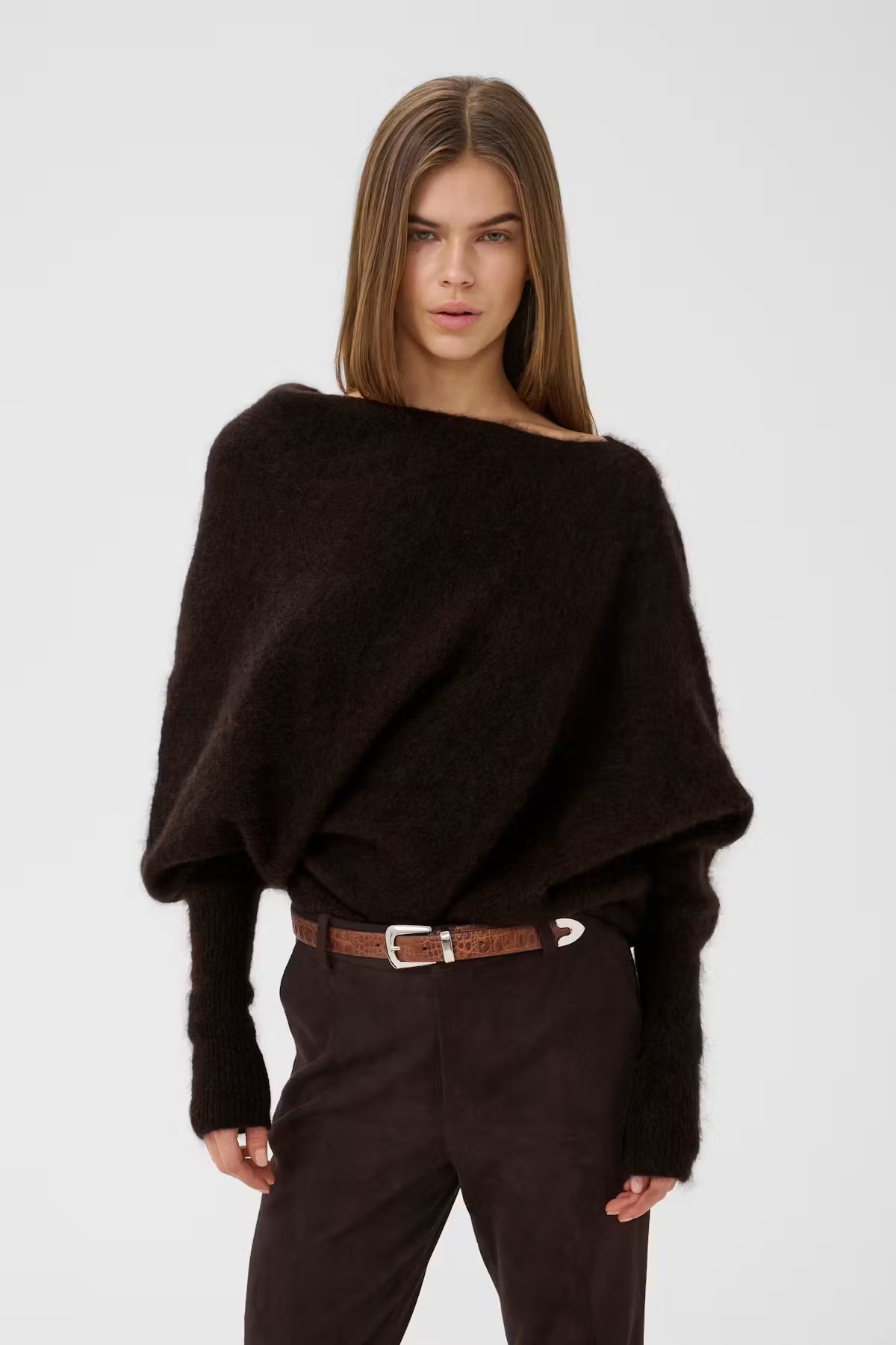 https://images.femalesconceptstore.becosoft.net/articles/gzdebbieganache1.jpg?qs=6609