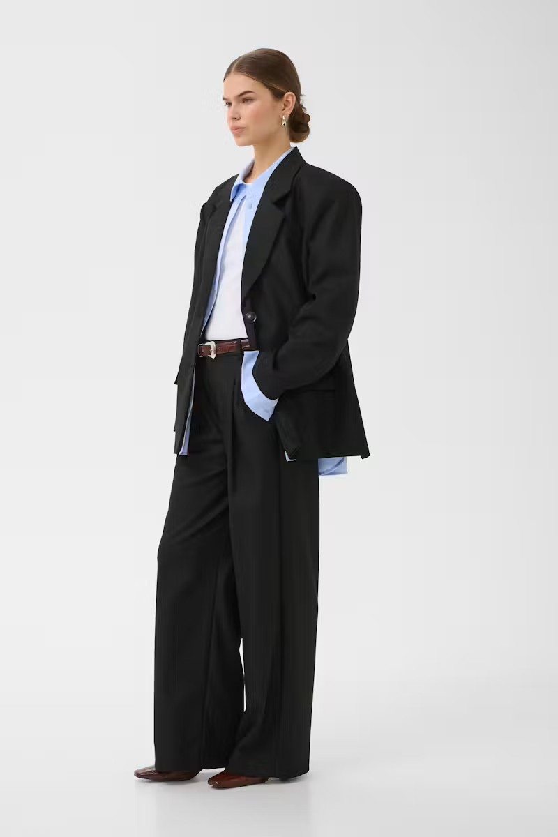 https://images.femalesconceptstore.becosoft.net/articles/gzpaula2.jpg?qs=6645