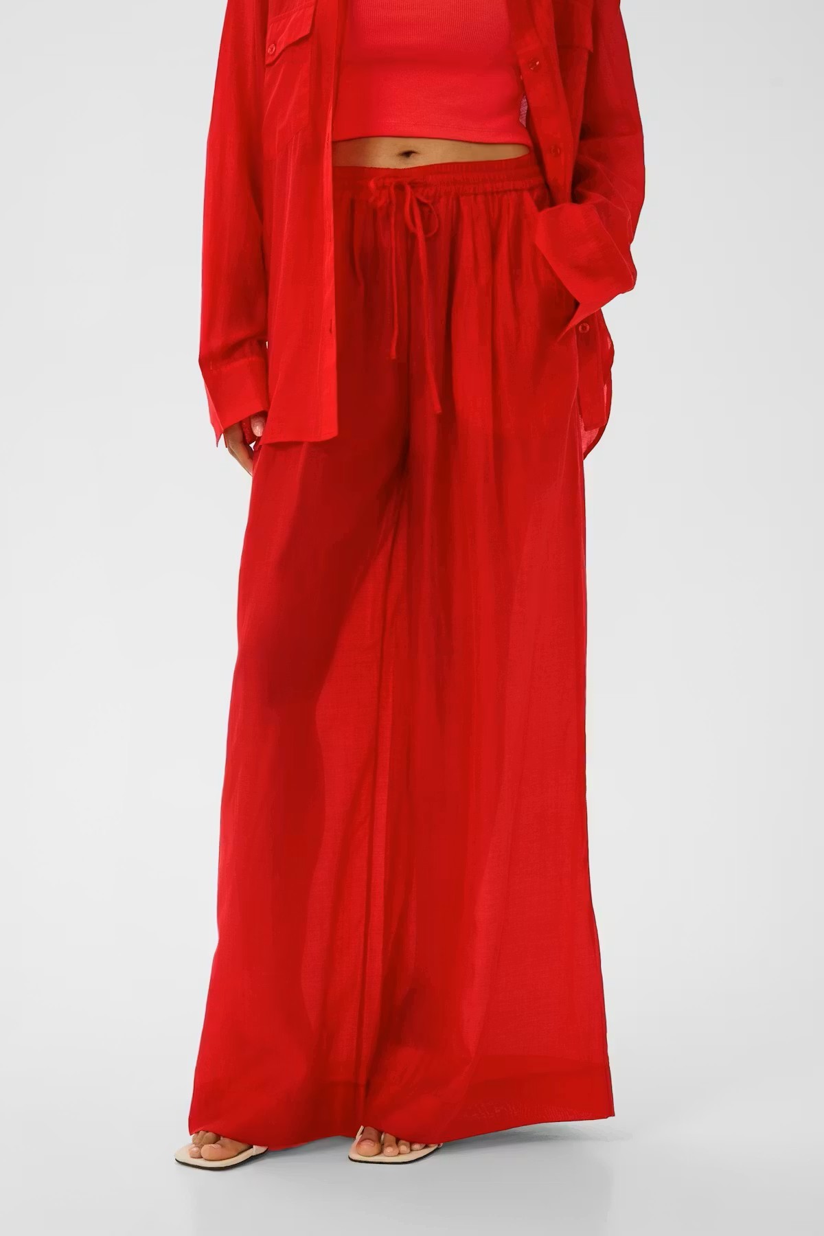 https://images.femalesconceptstore.becosoft.net/articles/gzsiora2.jpg?qs=5433