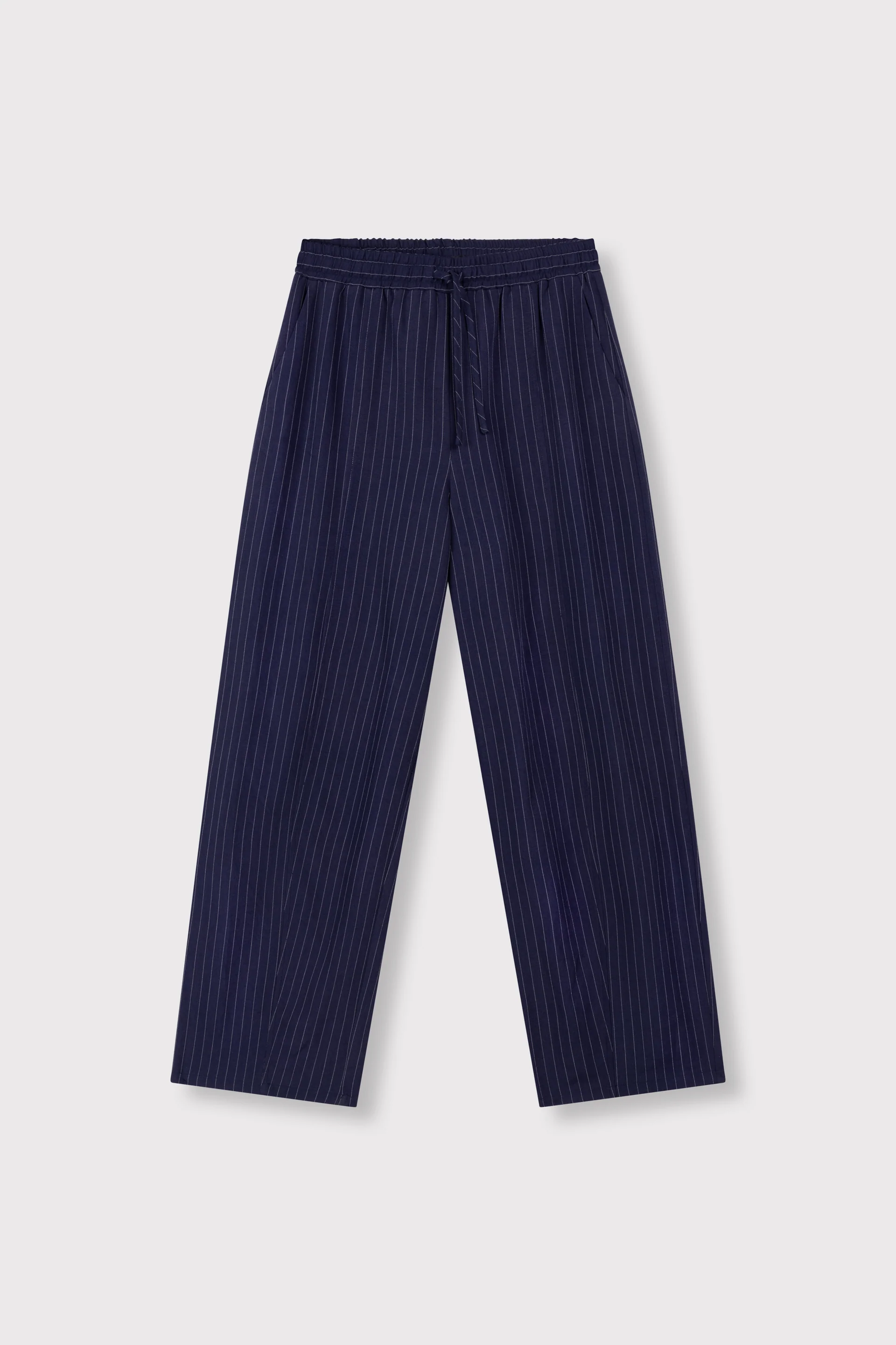 https://images.femalesconceptstore.becosoft.net/articles/jamiepants2.webp?qs=6338