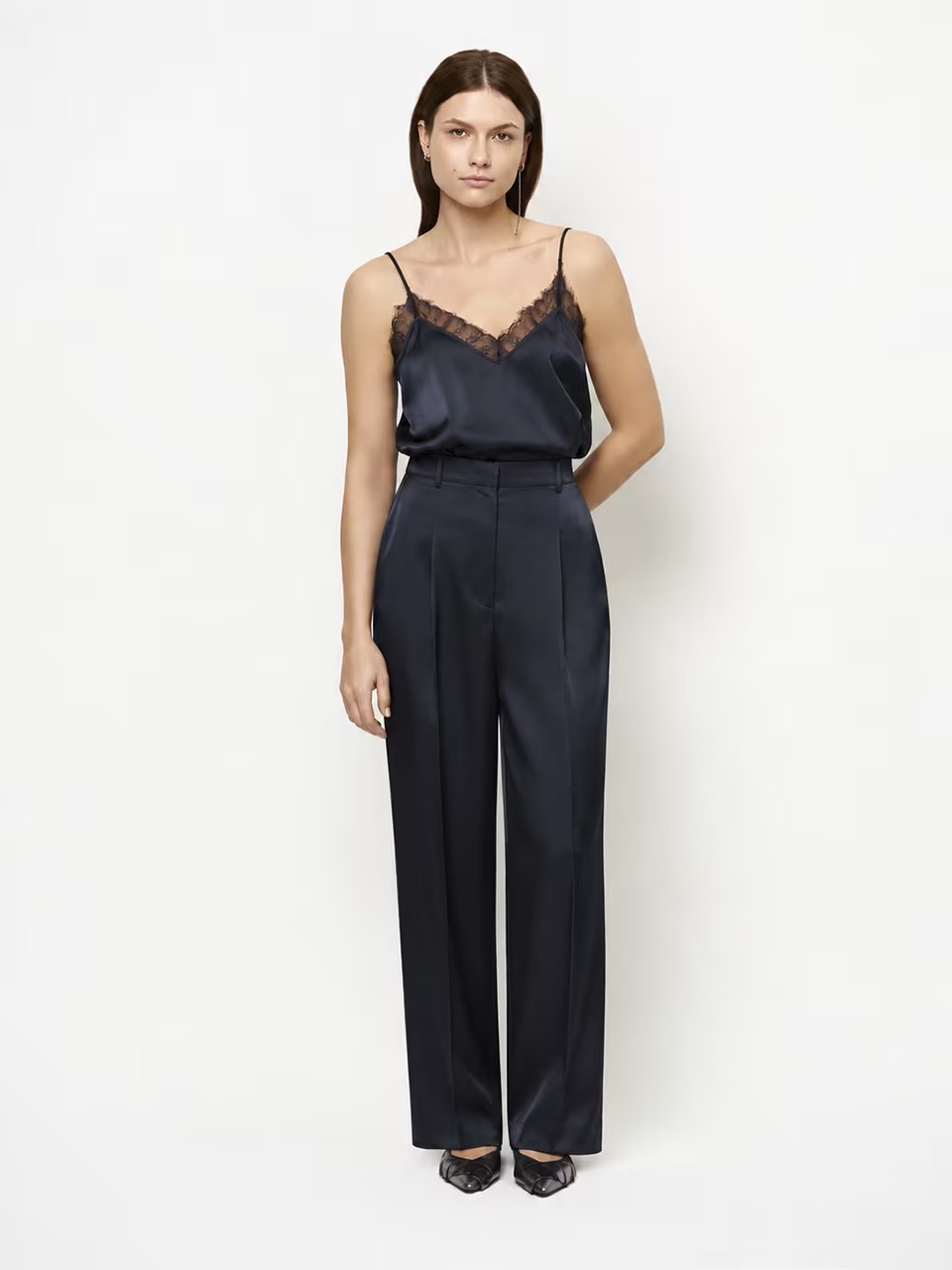 https://images.femalesconceptstore.becosoft.net/articles/julesnavy2.jpg?qs=6931