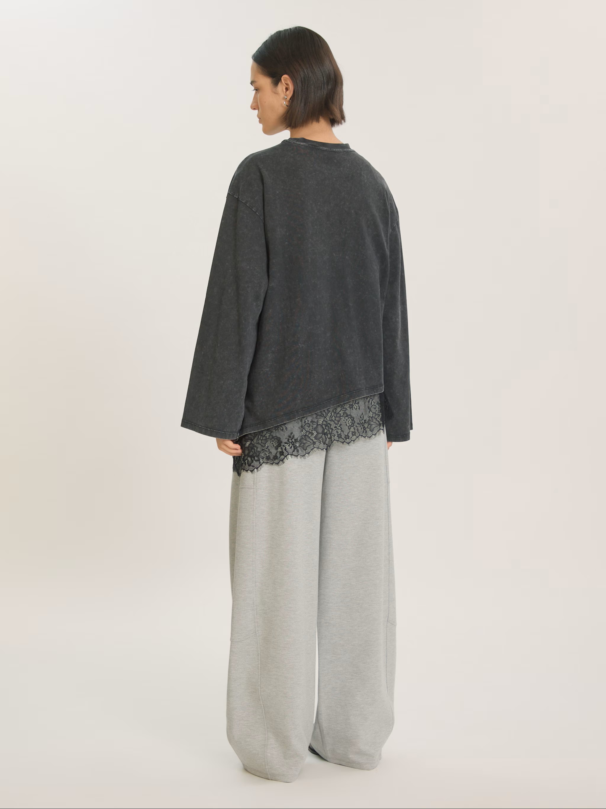 https://images.femalesconceptstore.becosoft.net/articles/kimber2.jpg?qs=6925