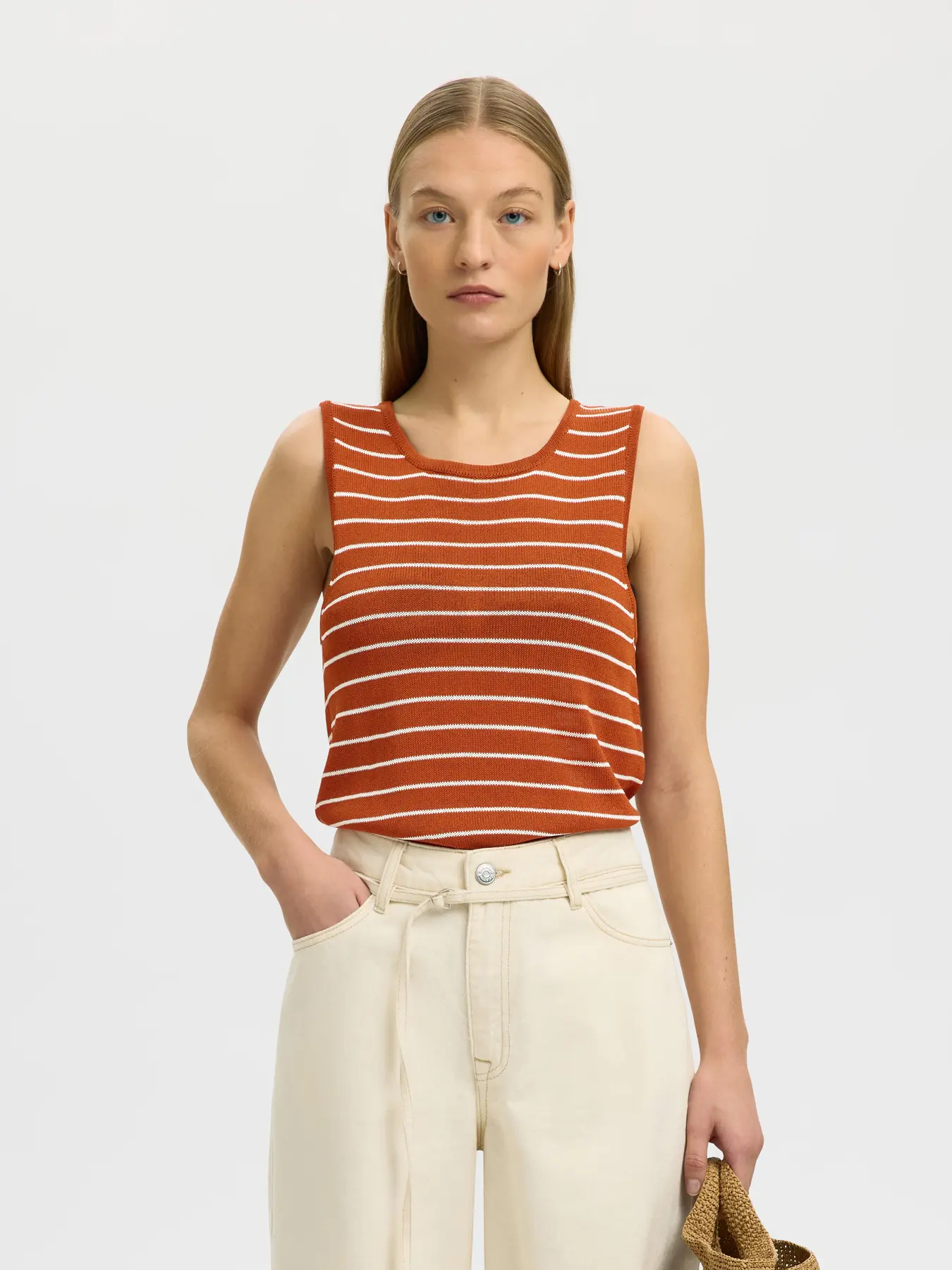 https://images.femalesconceptstore.becosoft.net/articles/moon-pottersclay1.webp?qs=5939