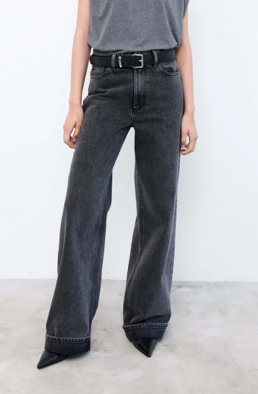 https://images.femalesconceptstore.becosoft.net/articles/nina1.webp?qs=6849
