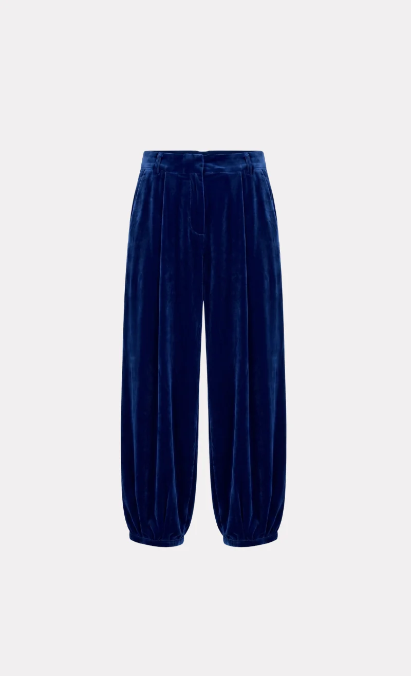 https://images.femalesconceptstore.becosoft.net/articles/pantslibbyblue1.webp?qs=6486