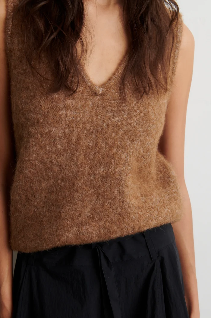 https://images.femalesconceptstore.becosoft.net/articles/pollenza1.webp?qs=6369