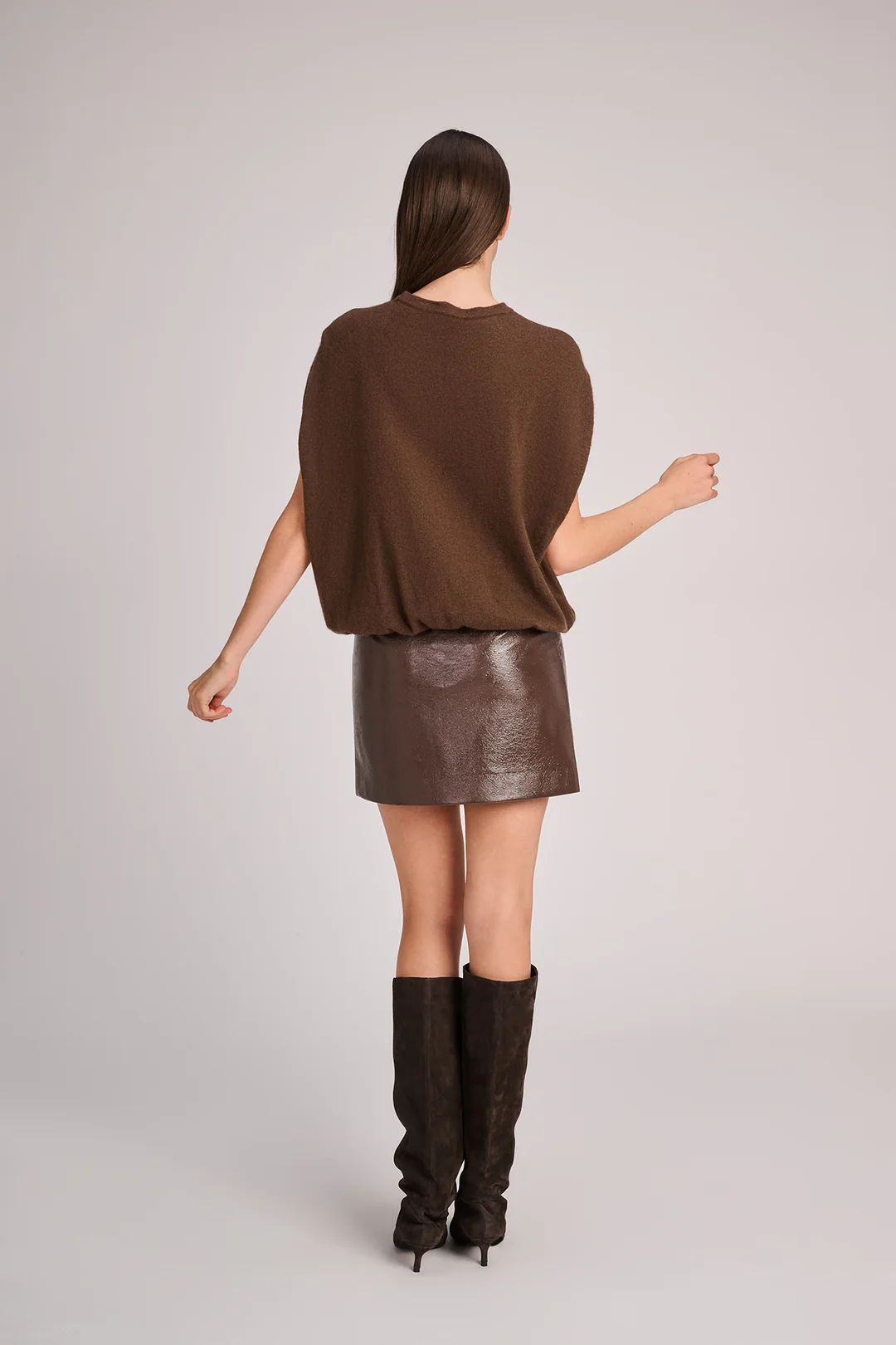 https://images.femalesconceptstore.becosoft.net/articles/pull_amsterdam_vison2.webp?qs=6473