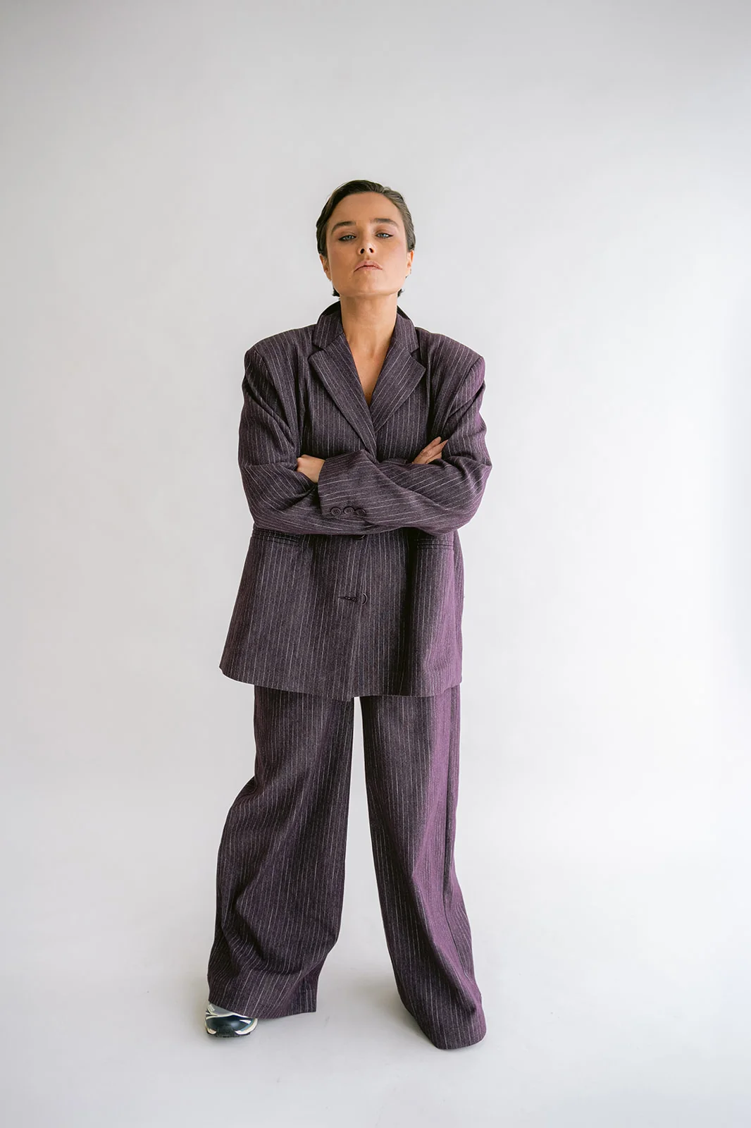 https://images.femalesconceptstore.becosoft.net/articles/sam-pants-prume-stripe-jeans-08.webp?qs=6787