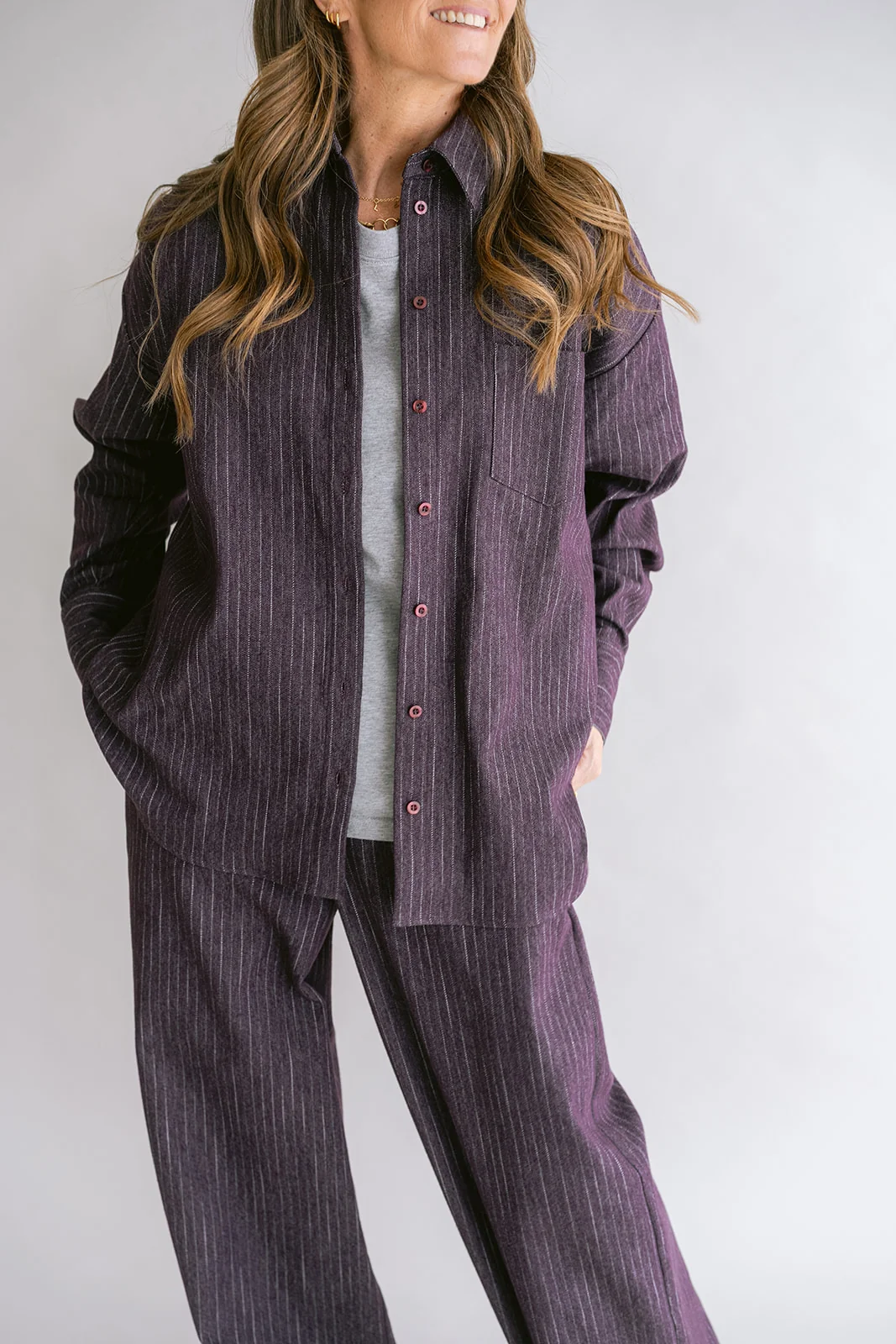 https://images.femalesconceptstore.becosoft.net/articles/sam-pants-prume-stripe-jeans-09.webp?qs=6786