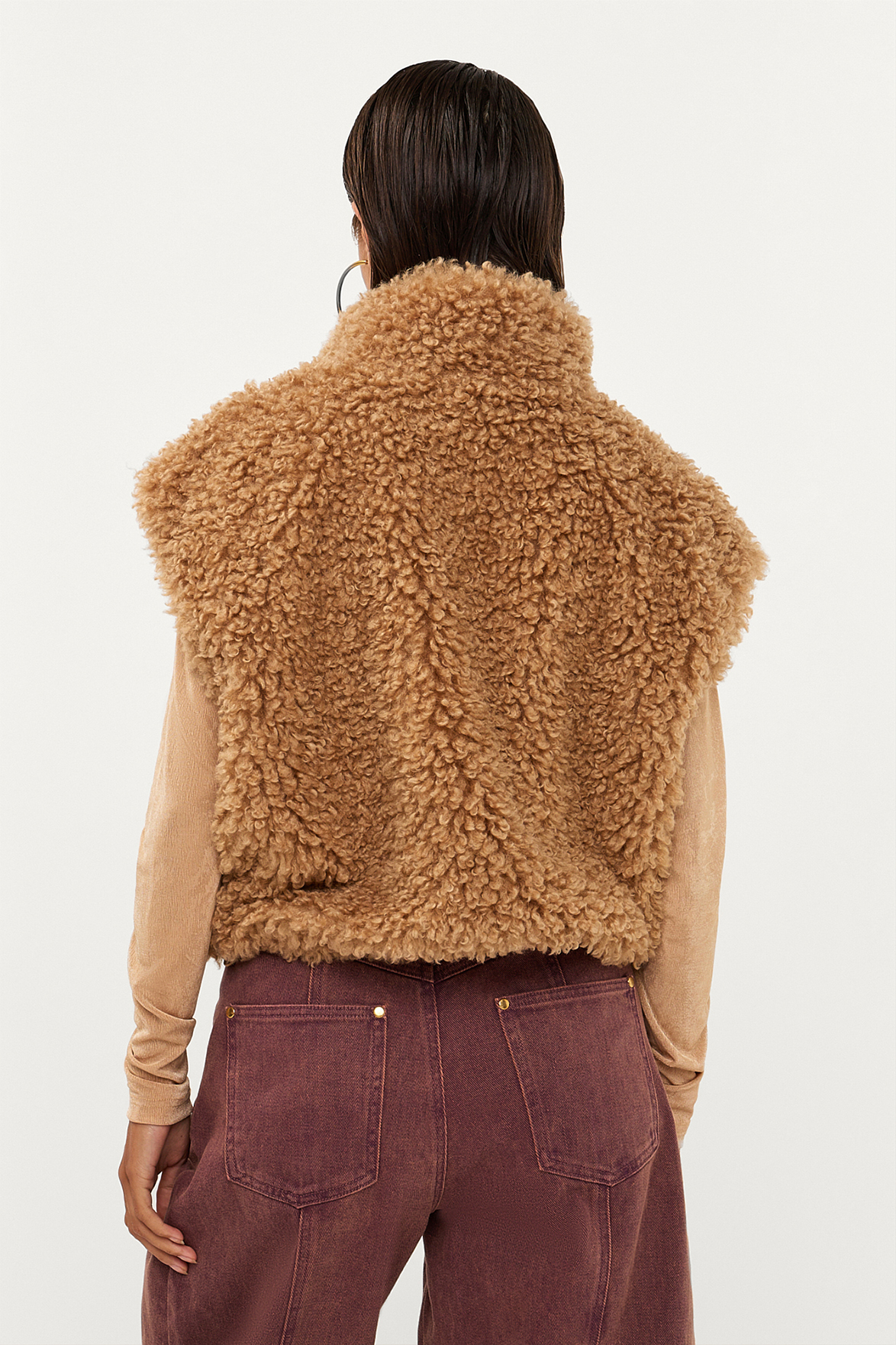https://images.femalesconceptstore.becosoft.net/articles/sira2.jpg?qs=6756