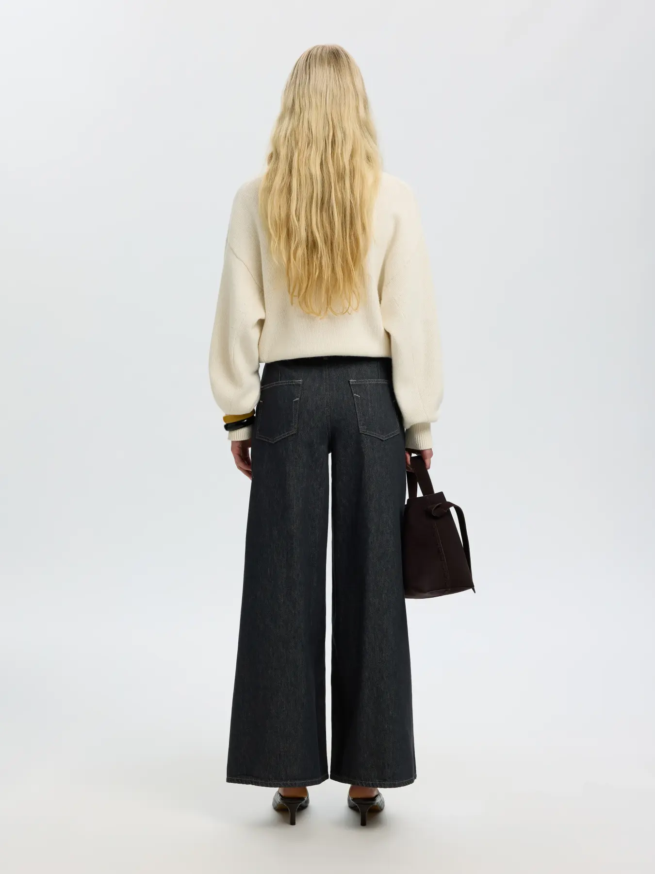https://images.femalesconceptstore.becosoft.net/articles/slwextra2-6986.webp?qs=6986