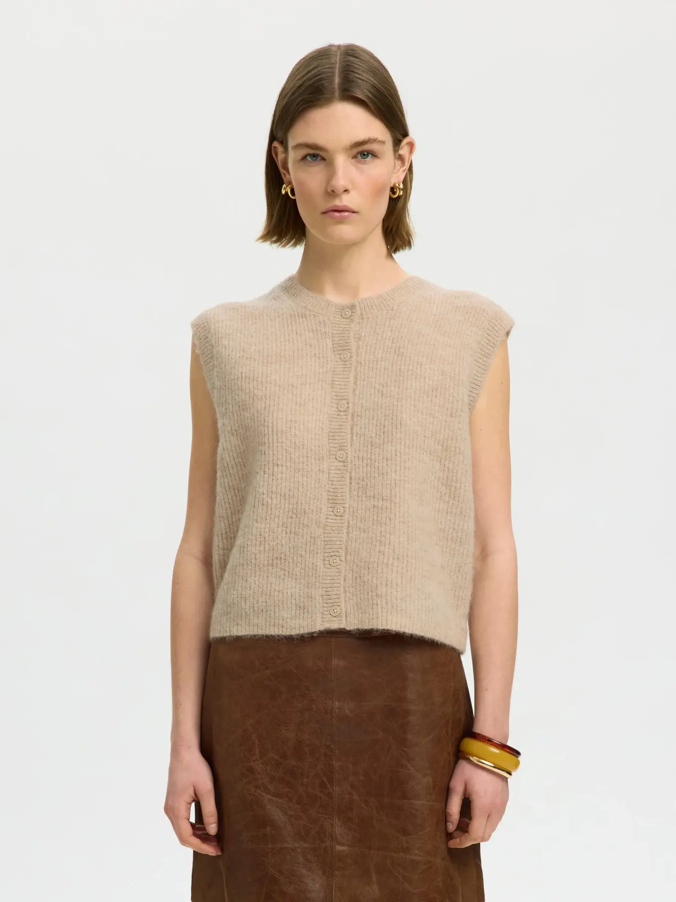 https://images.femalesconceptstore.becosoft.net/articles/slwlulu-birch3.webp?qs=5917