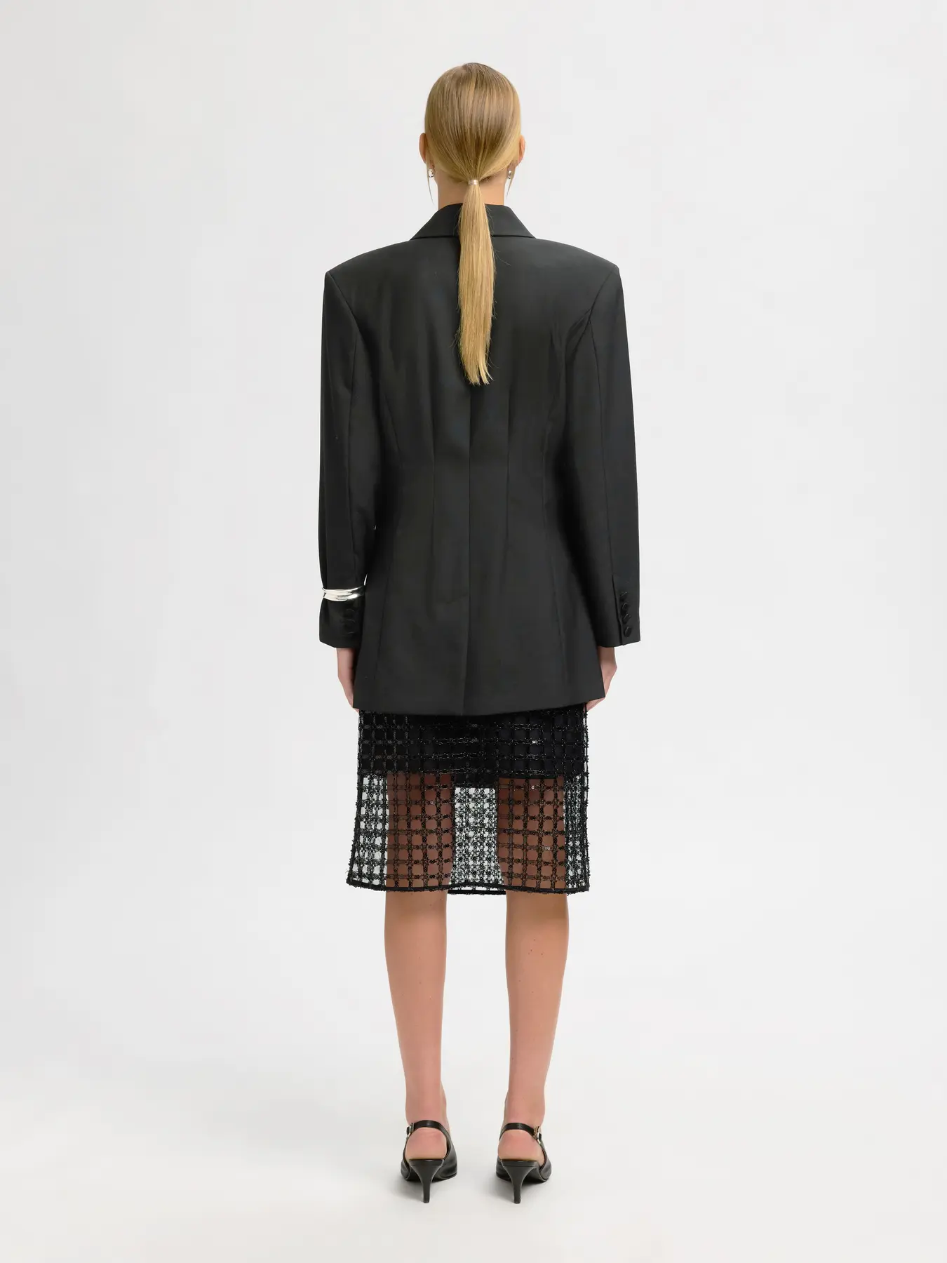 https://images.femalesconceptstore.becosoft.net/articles/slwmiya1.webp?qs=6991