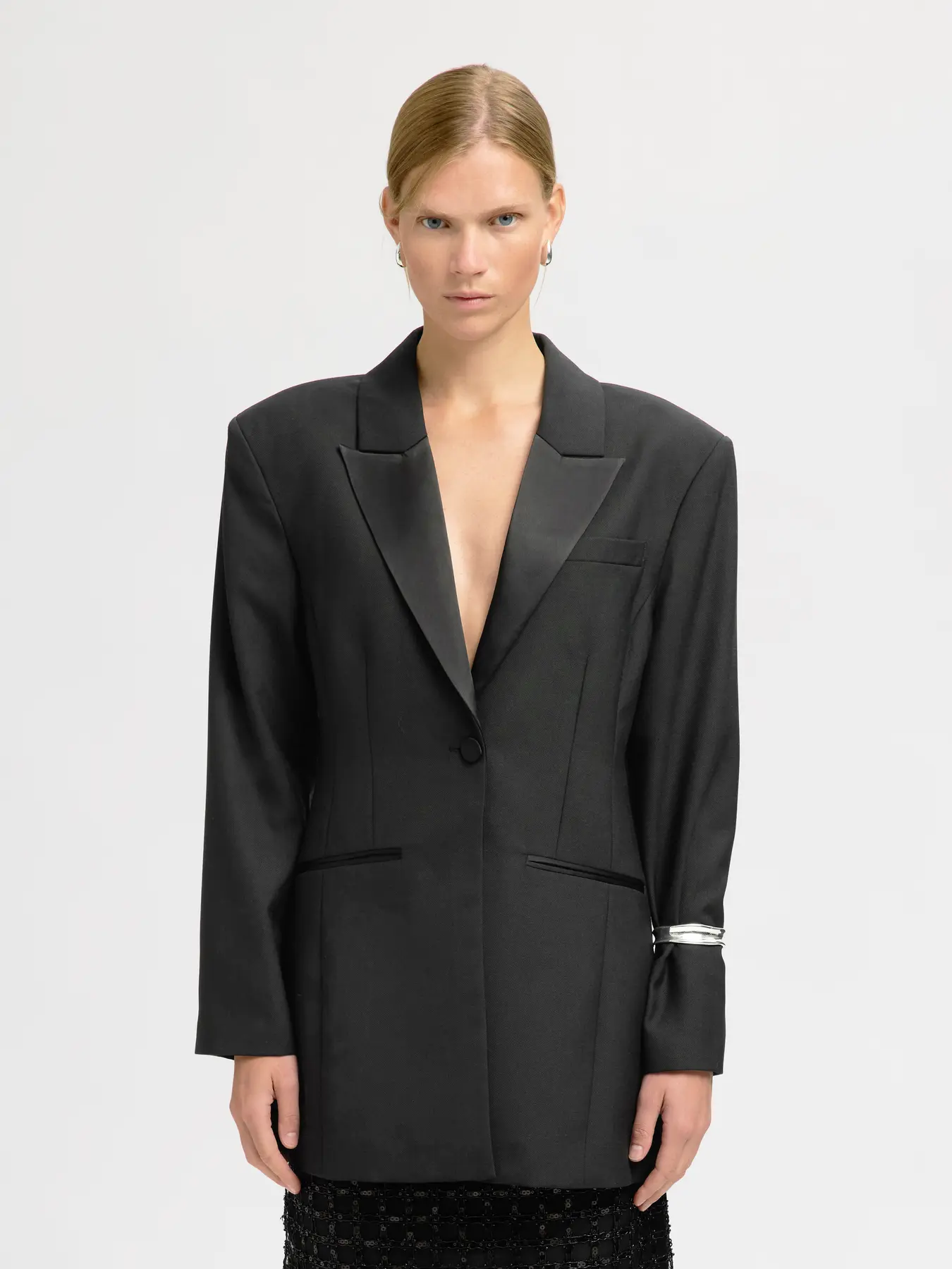 https://images.femalesconceptstore.becosoft.net/articles/slwmiya2.webp?qs=6992